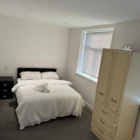 2 Bedroom Apartment In Doncaster City Centre Bagian luar foto