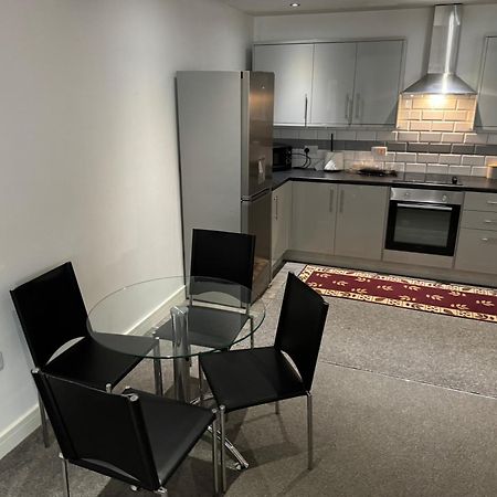 2 Bedroom Apartment In Doncaster City Centre Bagian luar foto